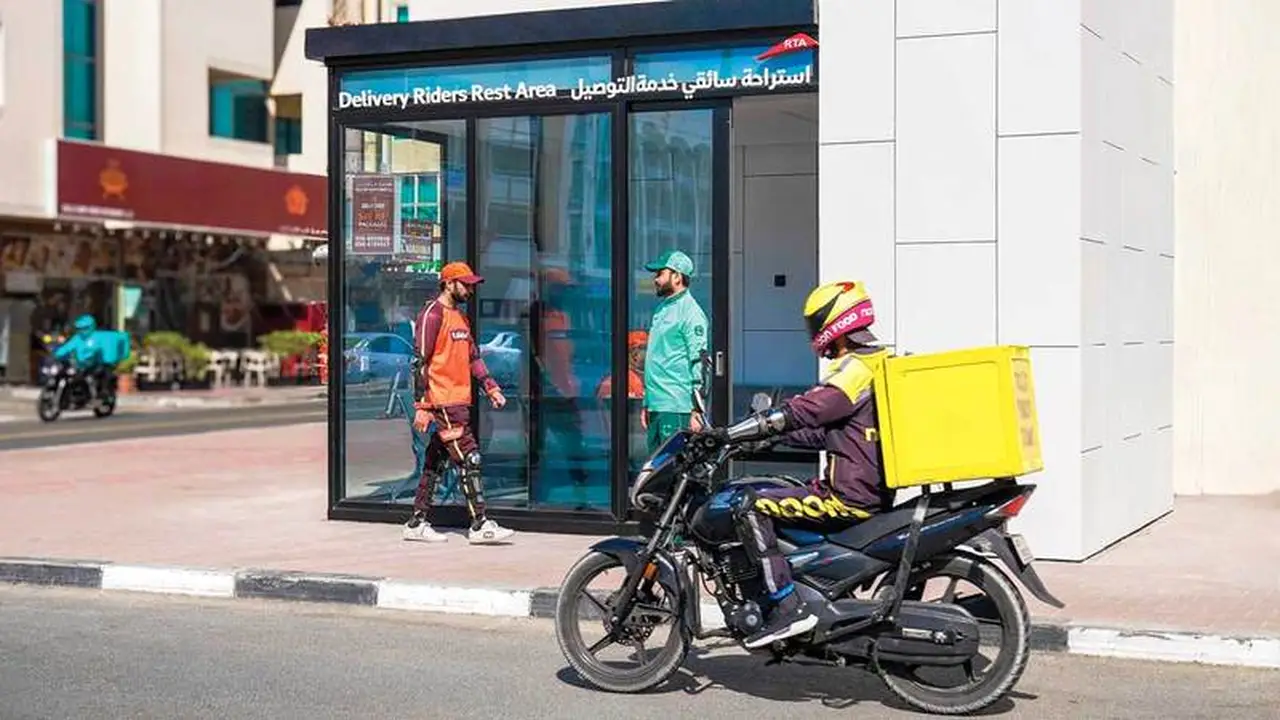 «طرق دبي» تعلن عن استراحات مكيفة جديدة لسائقي توصيل الطلبات